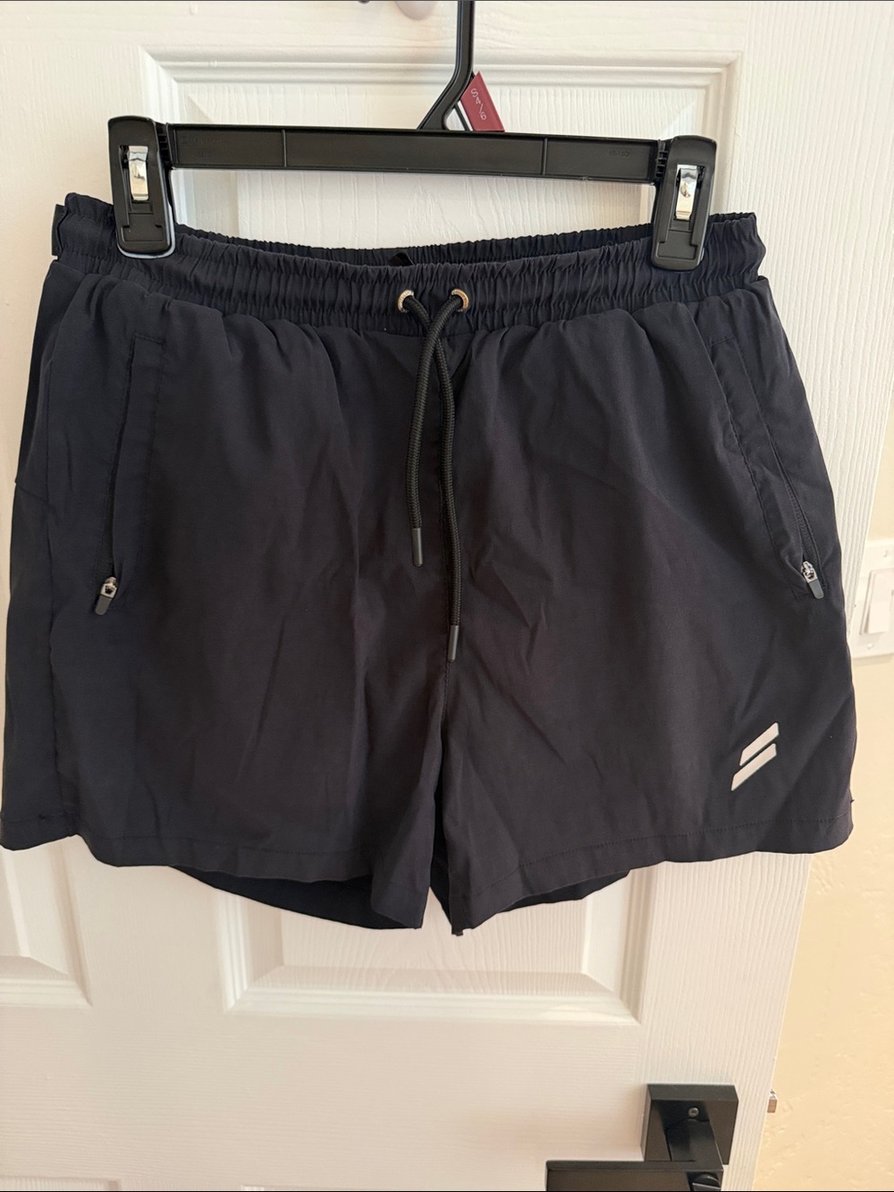Men’s M Doyoueven Black Athletic Drawstring Shorts